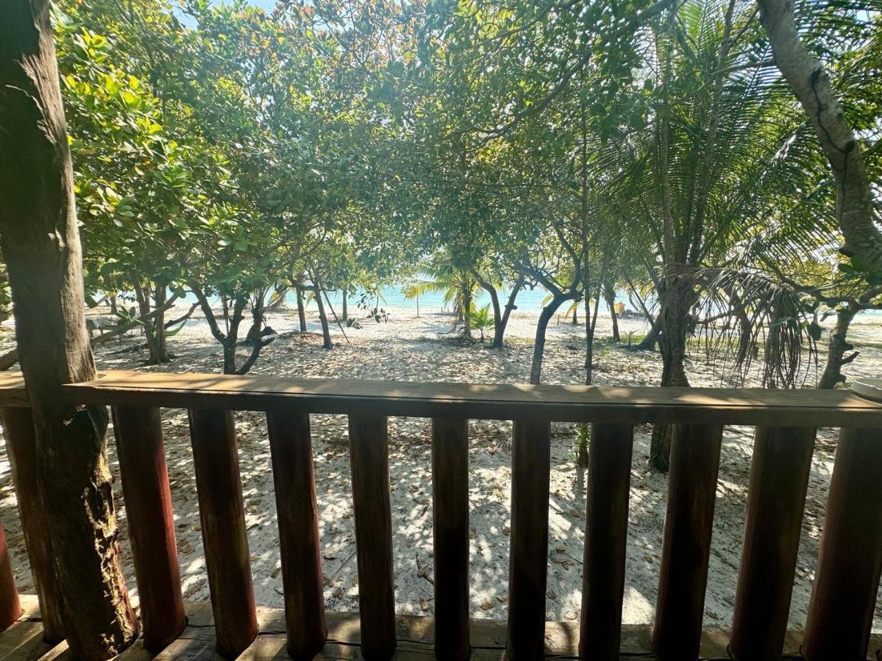A Pousada Rafikis Koh Rong Island Exterior foto